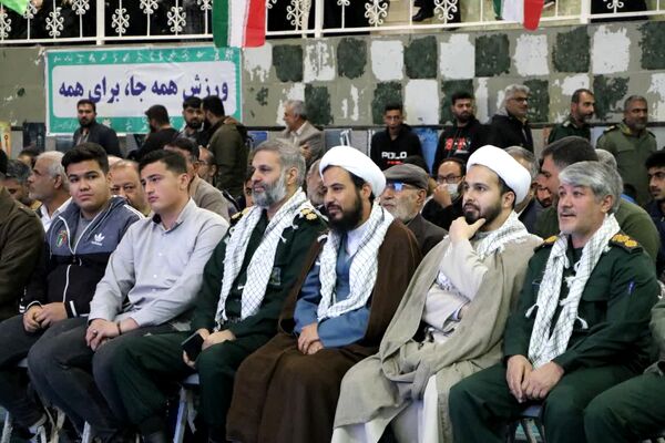 اجتماع بزرگ بسیجیان شرق شیراز به‌مناسبت روز بسیج