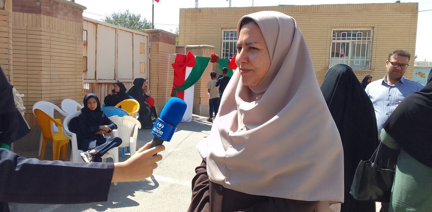  برگزاری جشن شکوفه‌ها آغازگر سالی پرنشاط است