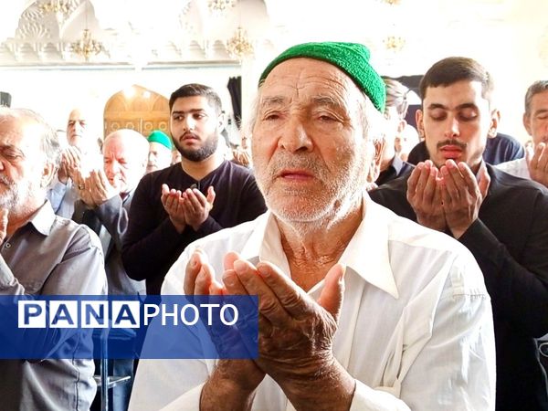 نماز جمعه ای با رنگ خون شهید در کاشمر