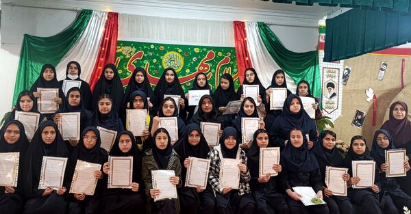 جشن ستارگان در دبیرستان مهر نیشابور