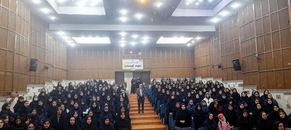 سومین روز اختتامیه استانی چهل‌وسومین جشنواره فرهنگی و هنری «فردا» در کانون شهید فهمیده کرج