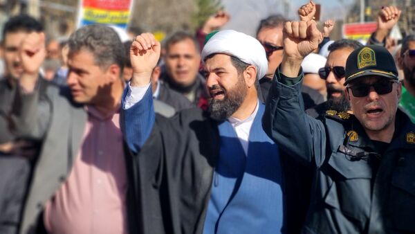 اتحاد مردم فاروج علیه آشوبگران و رژیم صهیونسیتی 