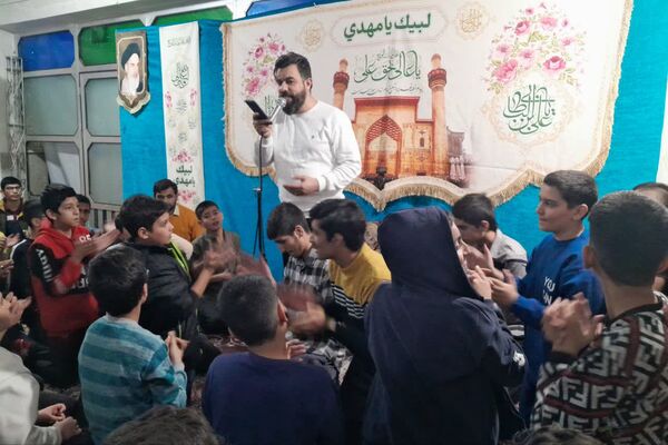 اعتکاف یعنی پاکی و صمیمیت 