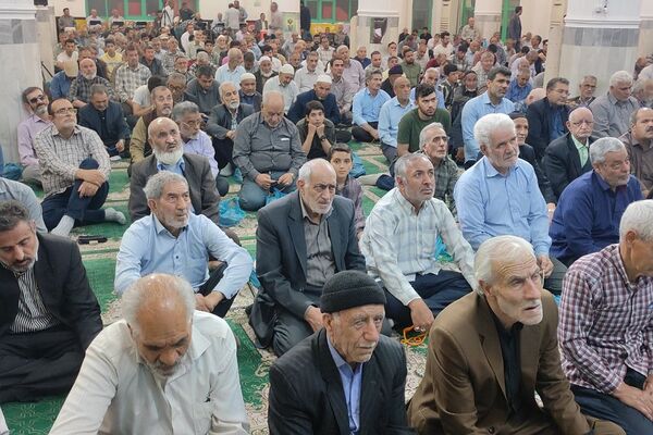 نماز جمعه عبادی سیاسی این هفته شهرستان‌قرچک