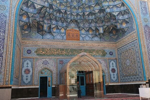 حضور پرشور دانش‌آموزان و فرهنگیان در نماز جمعه این هفته شهرستان ورامین