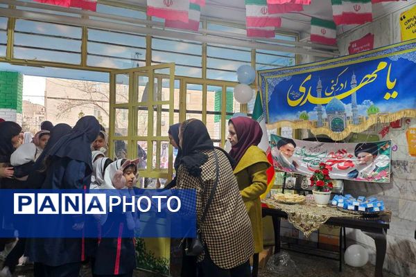 جشن میلاد امام زمان (عج) در دبستان هدی؛ آشنایی با سیره منجی عالم بشریت