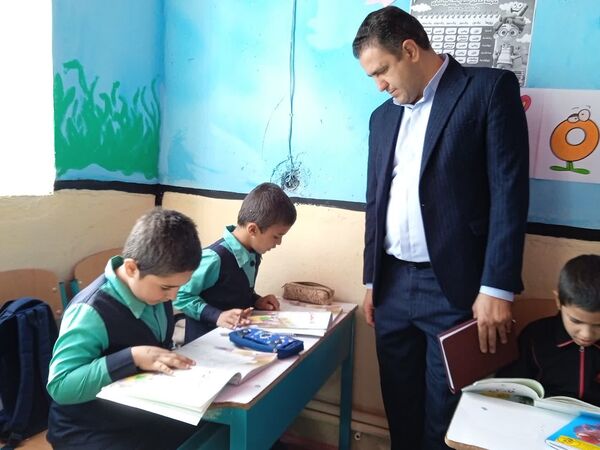 بازدید مسئولان آموزش و پرورش استان یزد از واحدهای آموزشی خاتم 
