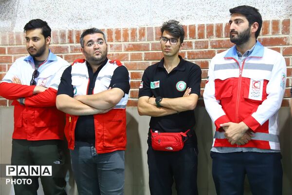 همایش سوگواری ۱۵۰۰ نفری دانش‌آموزی «باید برخاست» در آذربایجان شرقی