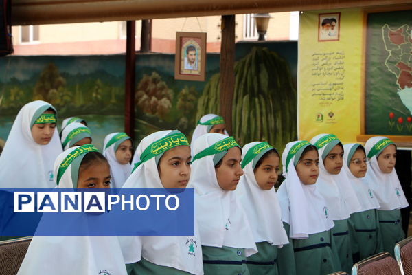 برگزاری یادواره شهدای منا و جنگ ۱۲ روزه در مدرسه شاهد نیک اندیشان