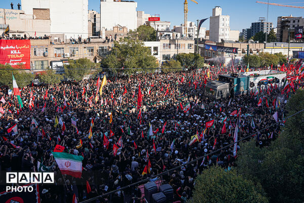 تشییع پیکر رهبر شهید انقلاب در مشهد مقدس-۳