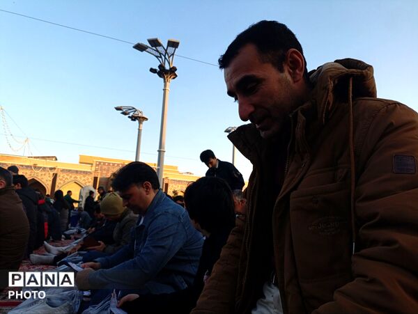 نماز بندگی در مشهد 