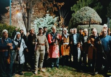 عشایر سلسله در شب بیست و یکم شهادت رهبر خیابان را خالی نکردند