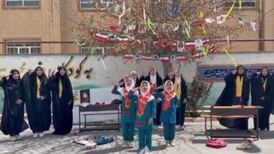 اجرای برنامه فرهنگی دانش‌آموزان منطقه کشاورز به مناسبت گرامیداشت شهدای دانش‌آموز میناب