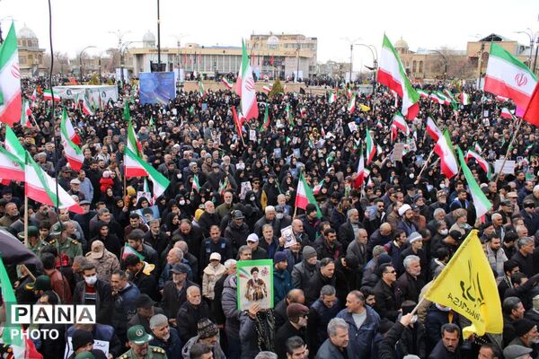 مراسم باشکوه بیعت مردم همدان با رهبر جدید انقلاب اسلامی 