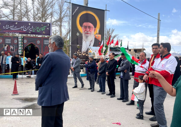 حضور گسترده فرهنگیان شهرستان خاتم در راهپیمایی روز قدس