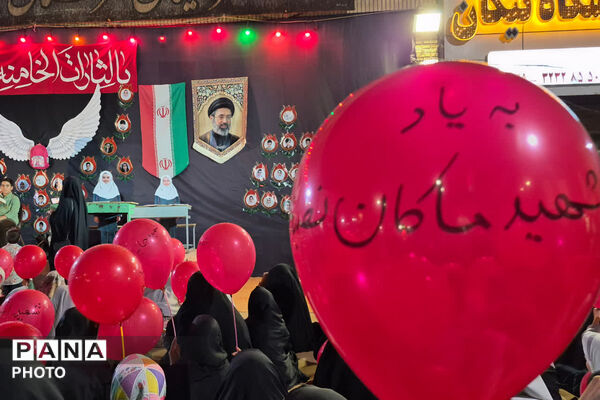 طنین یاد شهدای دانش‌آموز در ۱۶۸ شب میبد