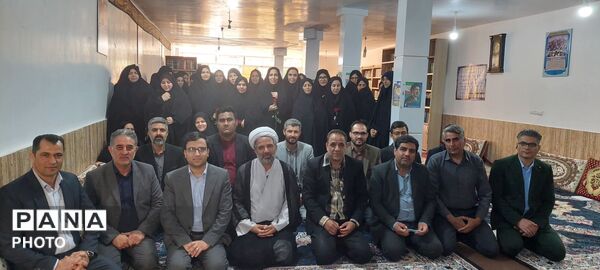 نواخته شدن زنگ سپاس معلم در باخرز