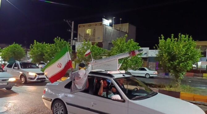 برگزاری رژه موتوری و ماشینی در رودان