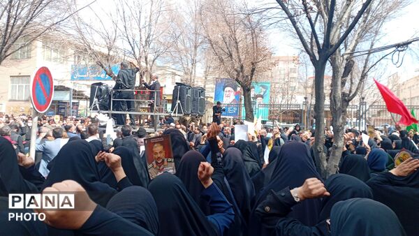 تشیع پیکر دو شهید فارسانی در شهرکرد