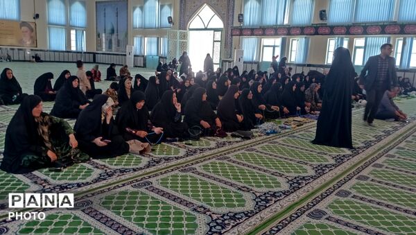 نماز جمعه پاتاوه ؛ میعادگاه عبادت و سیاست
