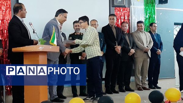 مراسم گرامیداشت هفته معلم در شهرستان معمولان