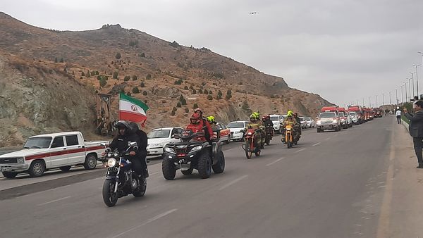 رژه ناوگان خودرویی آتش‌نشانی مشهد 