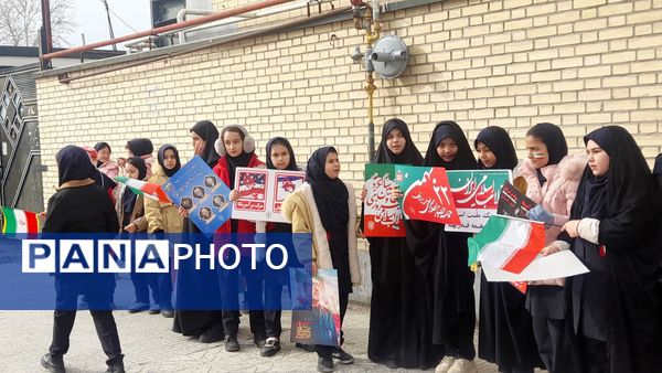 حضور پرشور مردم اسدآباد در راهپیمایی 22 بهمن