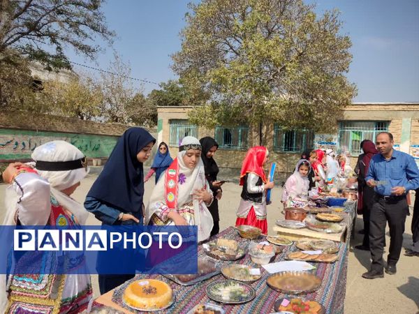 جشنواره غذا در مدرسه مدرس شهرستان چناران