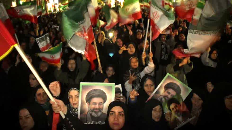 هستیم بر آن عهد که بستیم