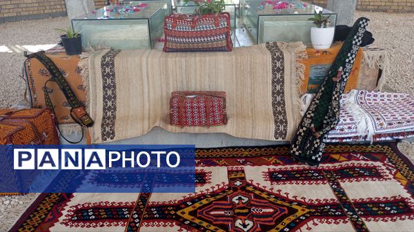 آوای هنر در هفته دولت؛ تقدیر از هنرمندان صنایع‌دستی در تپه شهدا گمنام