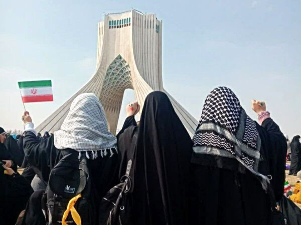 چهل و ششمین سالگرد آزادی و اقتدار ملی با حضور میلیونی ایرانیان
