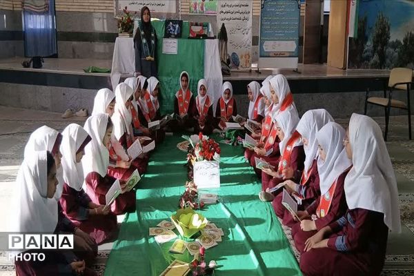 محفل انس با قرآن کریم دختران پیشتاز آموزشگاه نوریه جیرفت