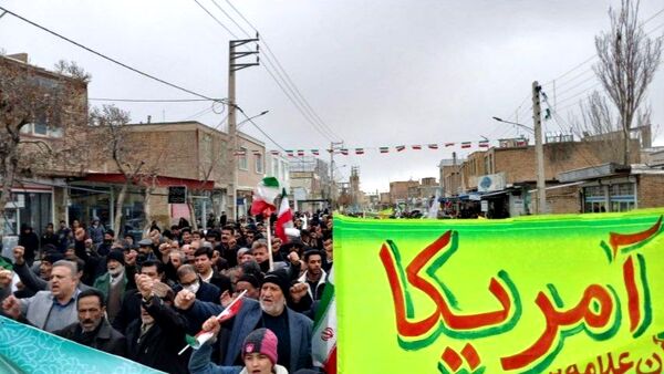 حاشیه نگاری حضور مردم شهر بن در راهپیمایی ۲۲ بهمن ۱۴۰۴