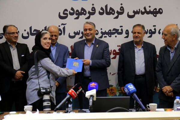 نشست خبری مدیرکل نوسازی، توسعه و تجهیز مدارس آذربایجان شرقی