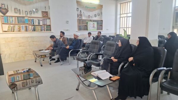 جلسه توانمندسازی معلمان پرورشی در مروست