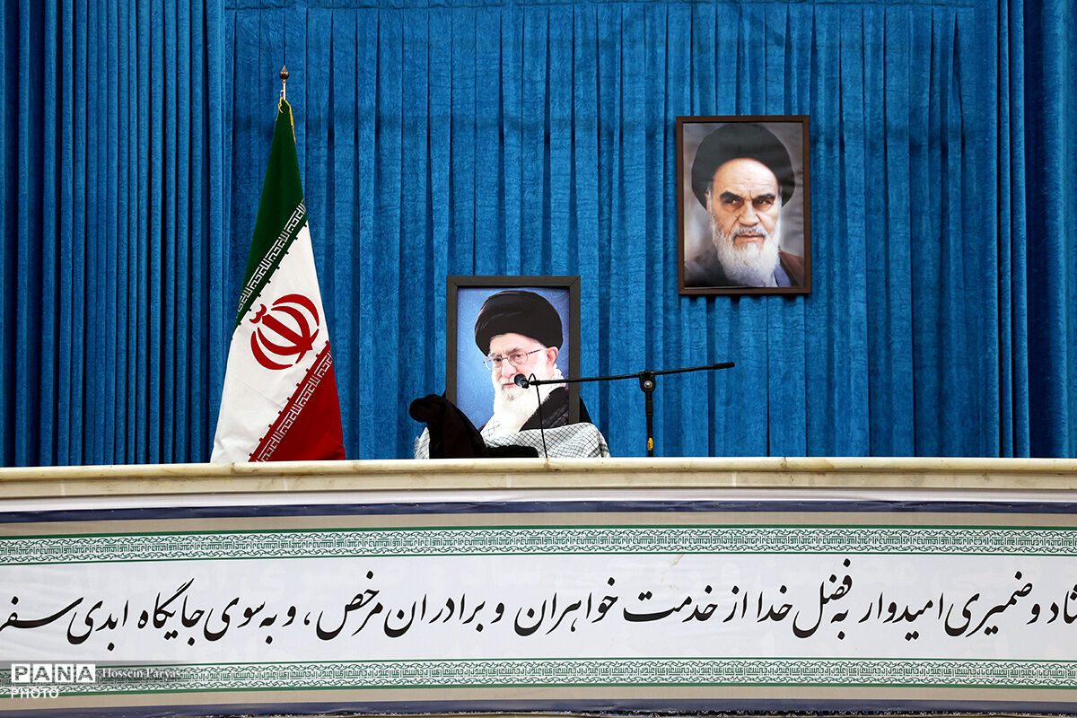 اینجا که ایستاده‌ای؛ عهد دوباره با «فلسفه‌ی برخاستن»