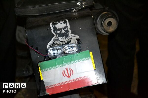 و تا پای جان در کنارت خواهیم ماند، ای یادگار پدر 