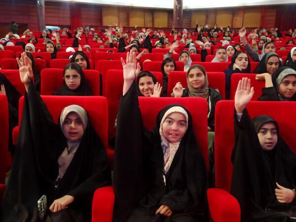 همایش مادر دختری در ساختمان صبا مشهد