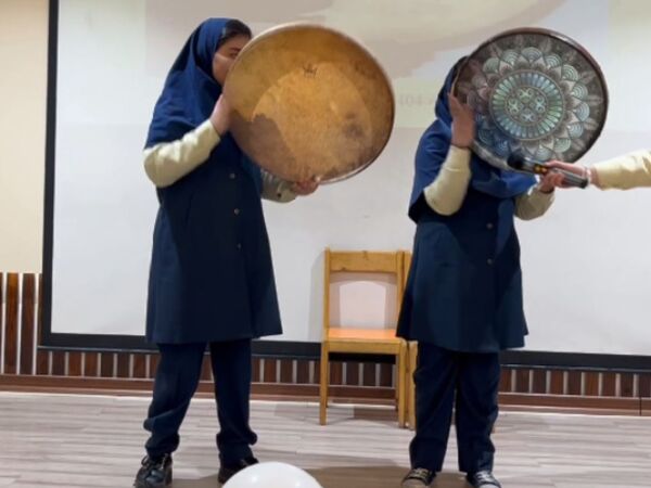 دبستان آرمینه مصلی نژاد در آستانه نیمه شعبان 