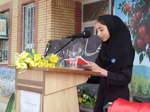 آغاز سال تحصیلی جدید و نواختن زنگ مهر در کاشمر