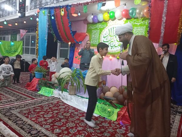 تکیه حسینی غرق در شادی علوی