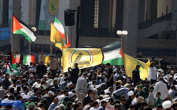 نماز جمعه تهران به امامت مقام معظم رهبری