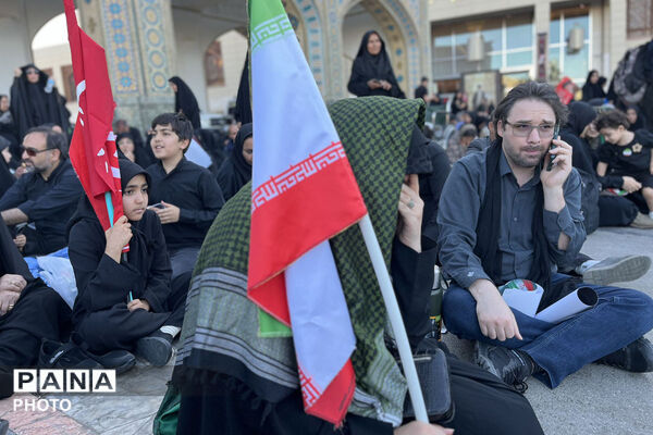 مشهد در سوگ؛ بدرقه باشکوه رهبر شهید انقلاب در جوار بارگاه رضوی