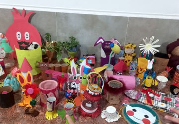 نمایشگاه از مواد بازیافتی به مناسبت دهه فجر در دبستان کوثر ۱ ناحیه ۴