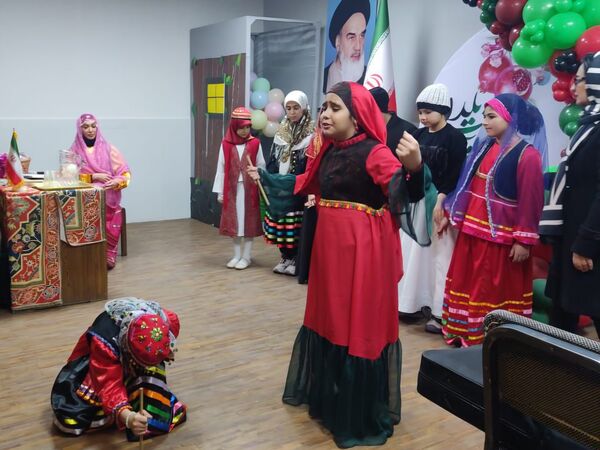 برگزاری اختتامیه جشنواره و نمایشگاه یلدایی کانون فرهنگی‌تربیتی روح‌الله در منطقه ۵
