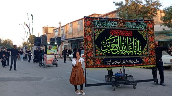 عزاداری کودکان به عشق امام حسین (ع) 