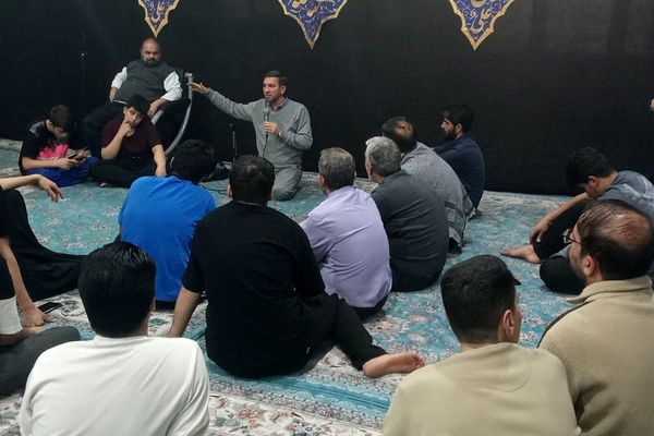 مراسم معنوی اعتکاف در مسجد اعظم حضرت ابوالفضل (ع) بهارستان دو