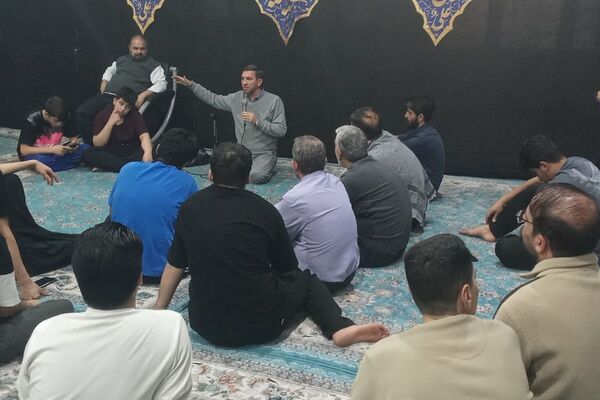 مراسم معنوی اعتکاف در مسجد اعظم حضرت ابوالفضل (ع) بهارستان دو