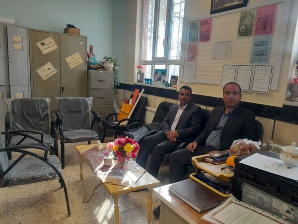 بازدید مسئولین اداره آموزش و پرورش از دبیرستان مادرمهربان خلیل آباد