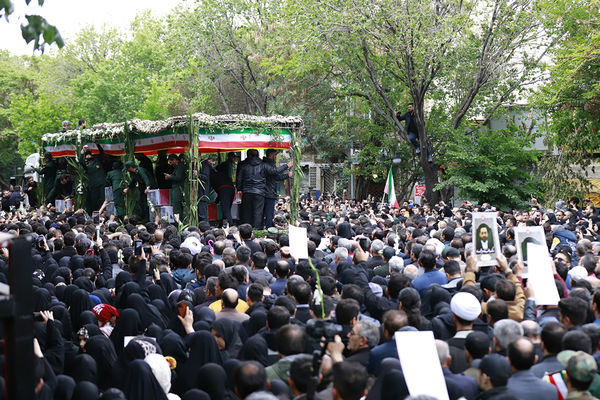 تشییع پیکر شهدای خدمت در تبریز